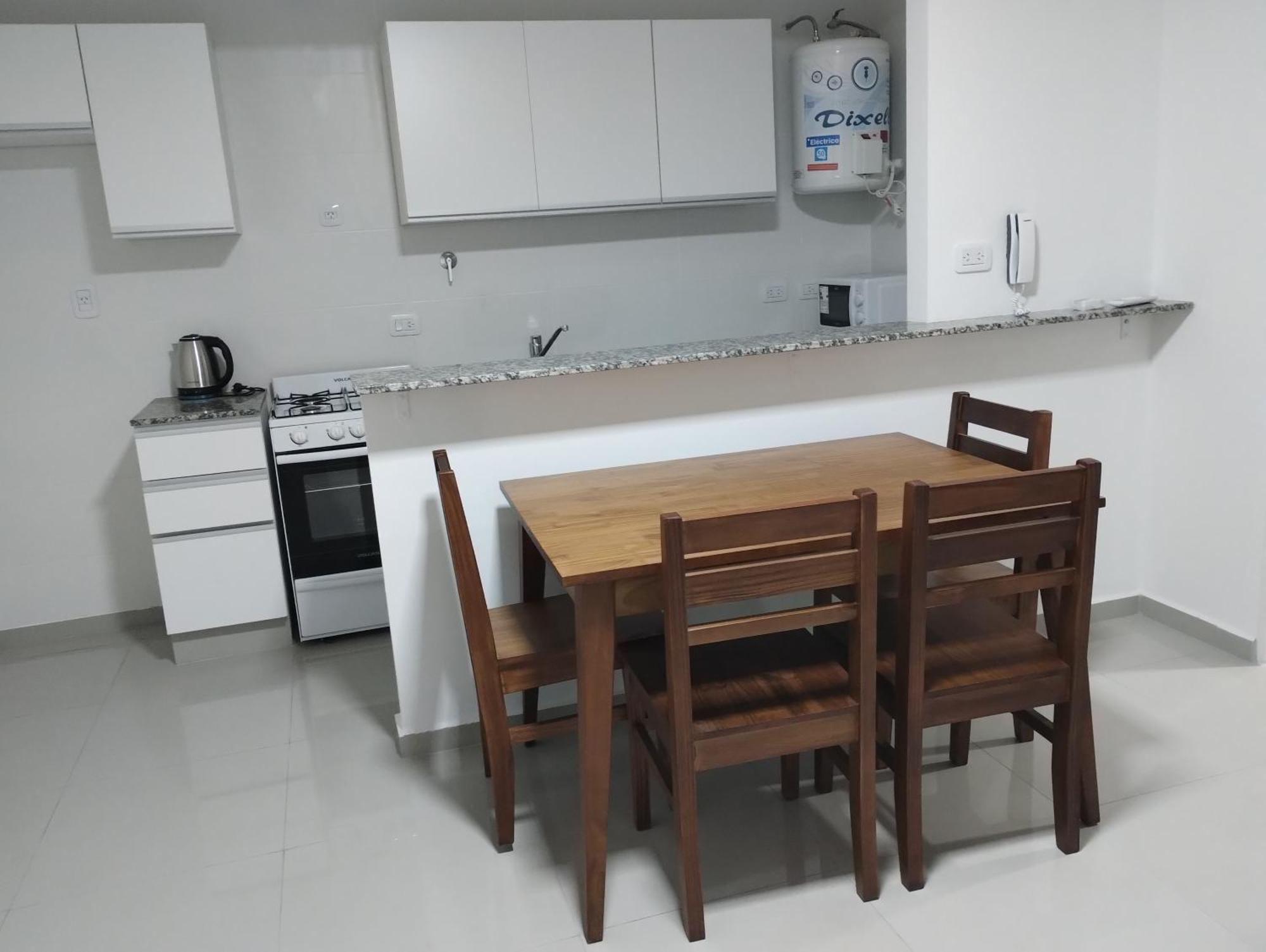 Departamento Centrico Amplio - Totalmente Equipado Pb San Nicolas de los Arroyos