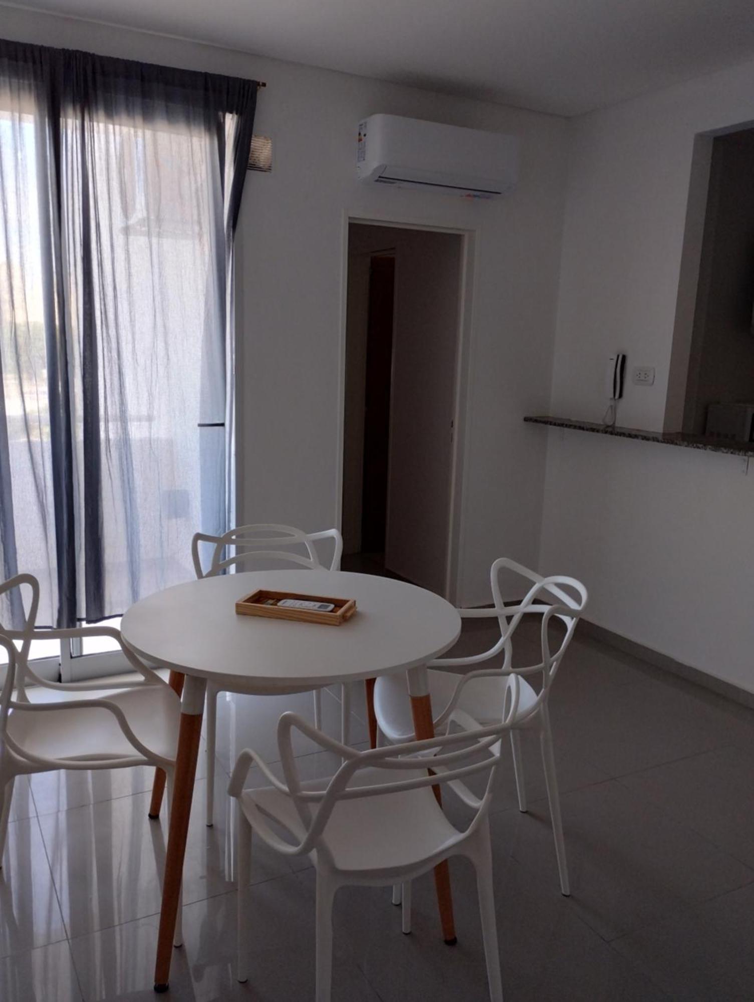 Apartment Departamento Centrico Amplio - Totalmente Equipado Pb San Nicolas de los Arroyos